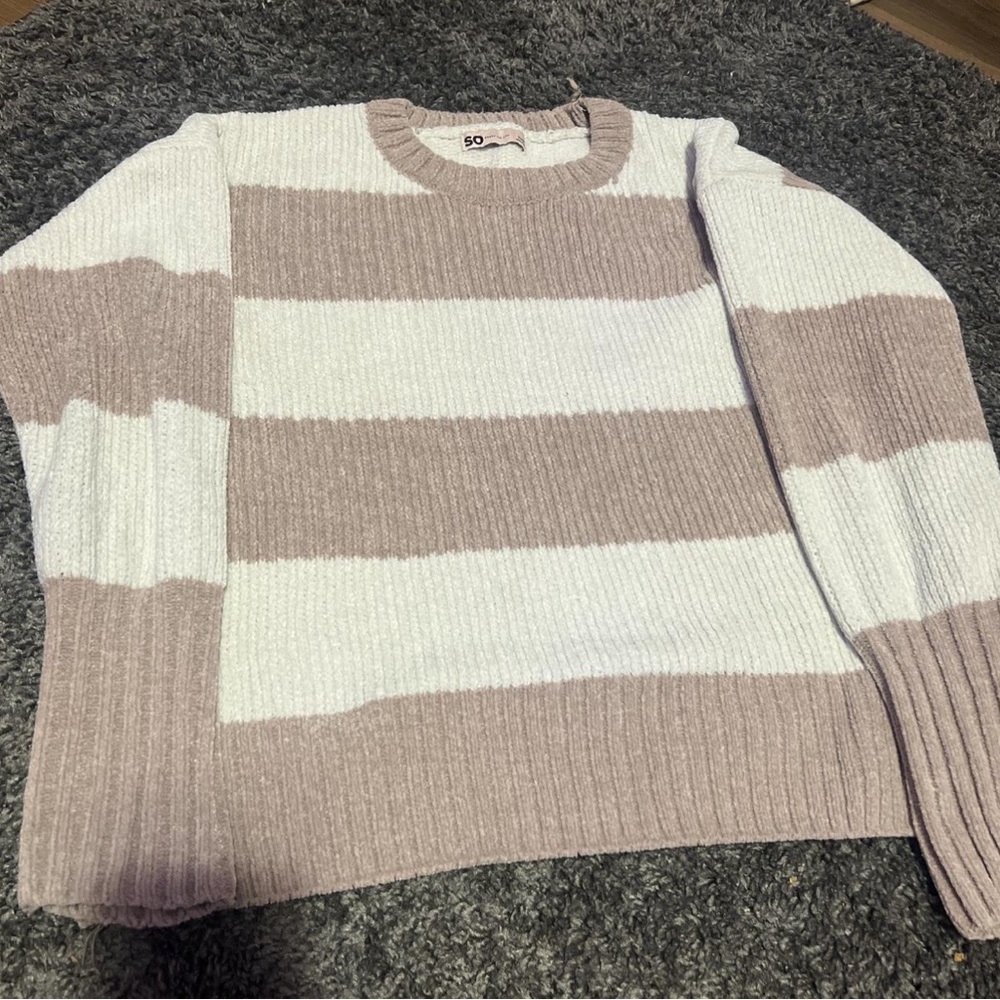 Women’s Sweater